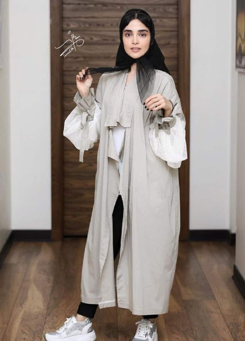 خانمهای بازیگر خزترین لباسهای ممکن را میپوشند.