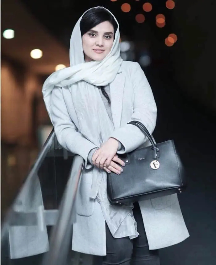 صبا سهیلی در اتاق تاریک