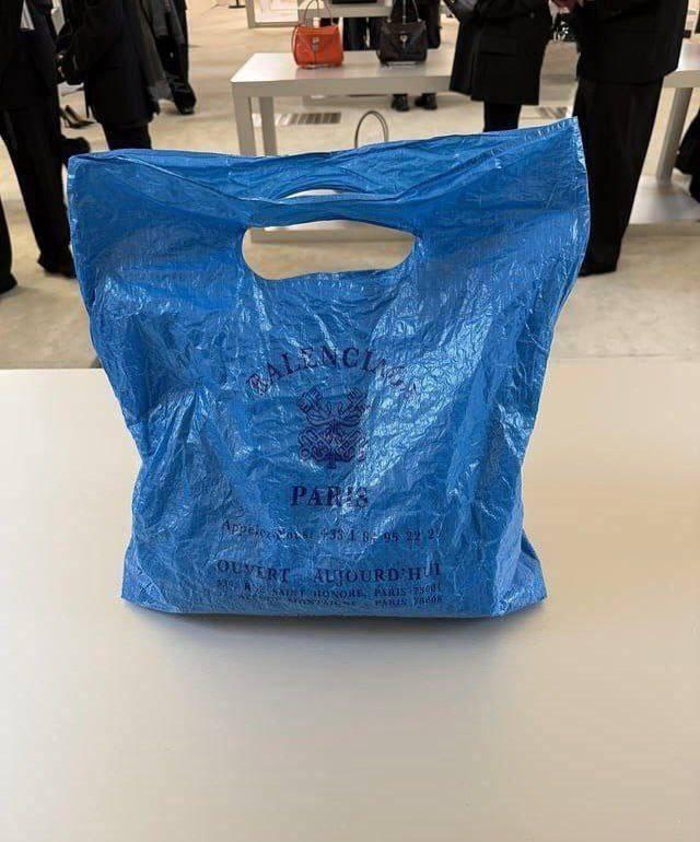 این کیسه زغال ۱۵۰ میلیون تومان قیمت خورد 