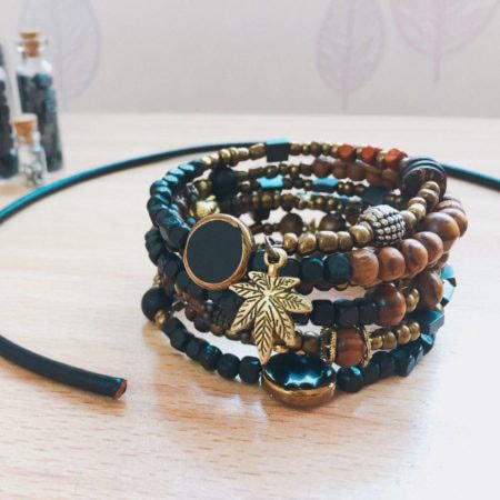  دستبند مهره ای 