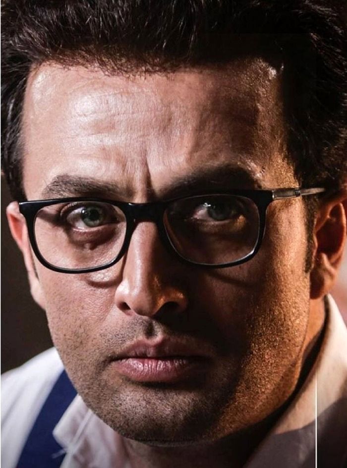 مصطفی زمانی در سریال کرگدن