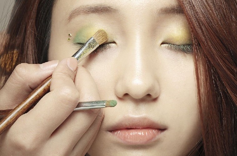سایه چشم را با دقت انتخاب کنید