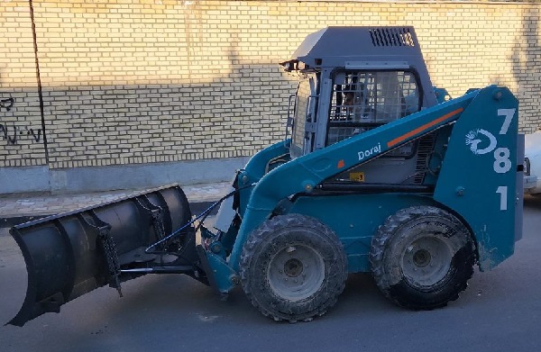 Mini loader snow plow (11)