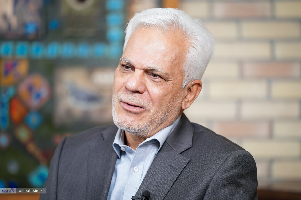 روایت سردار طلایی از اعتراضات کوی دانشگاه، لباس شخصیها، گشت ارشاد، حجاب، بازگشت شیرین عبادی به تهران و .../ اکنون در جامعه نارضایتی عمومی وجود دارد