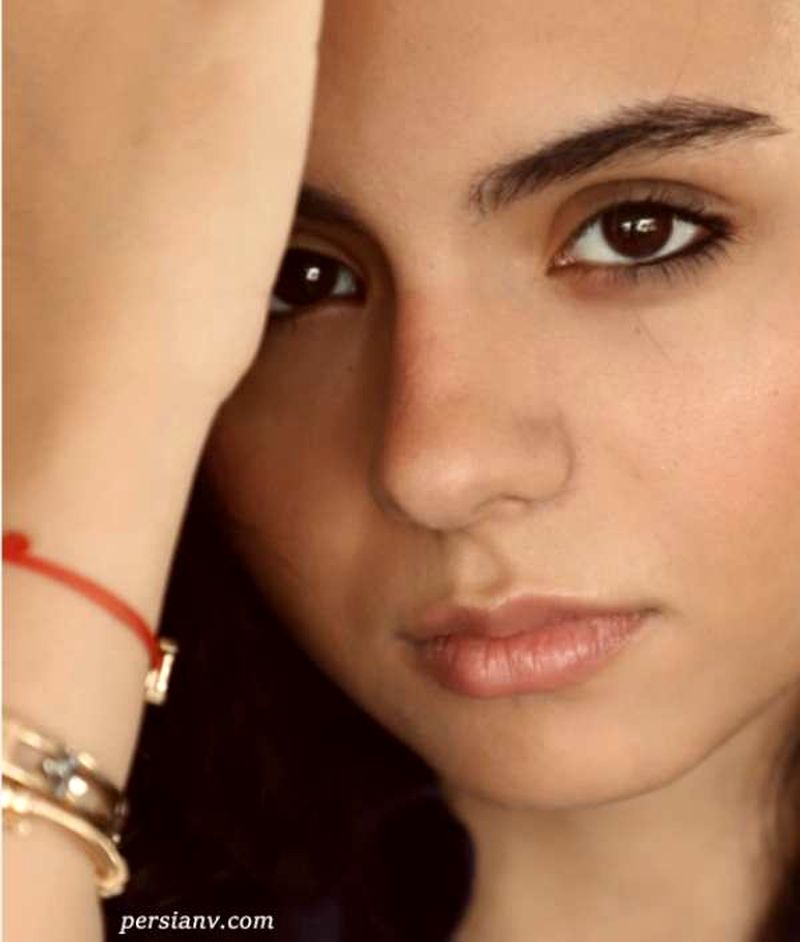 تیپ سارا حاتمی