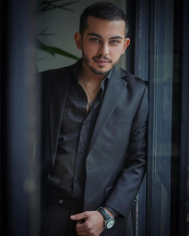 مدلینگ خفن ارسلان قاسمی در ایتالیا با ژست های هالیوودی !!