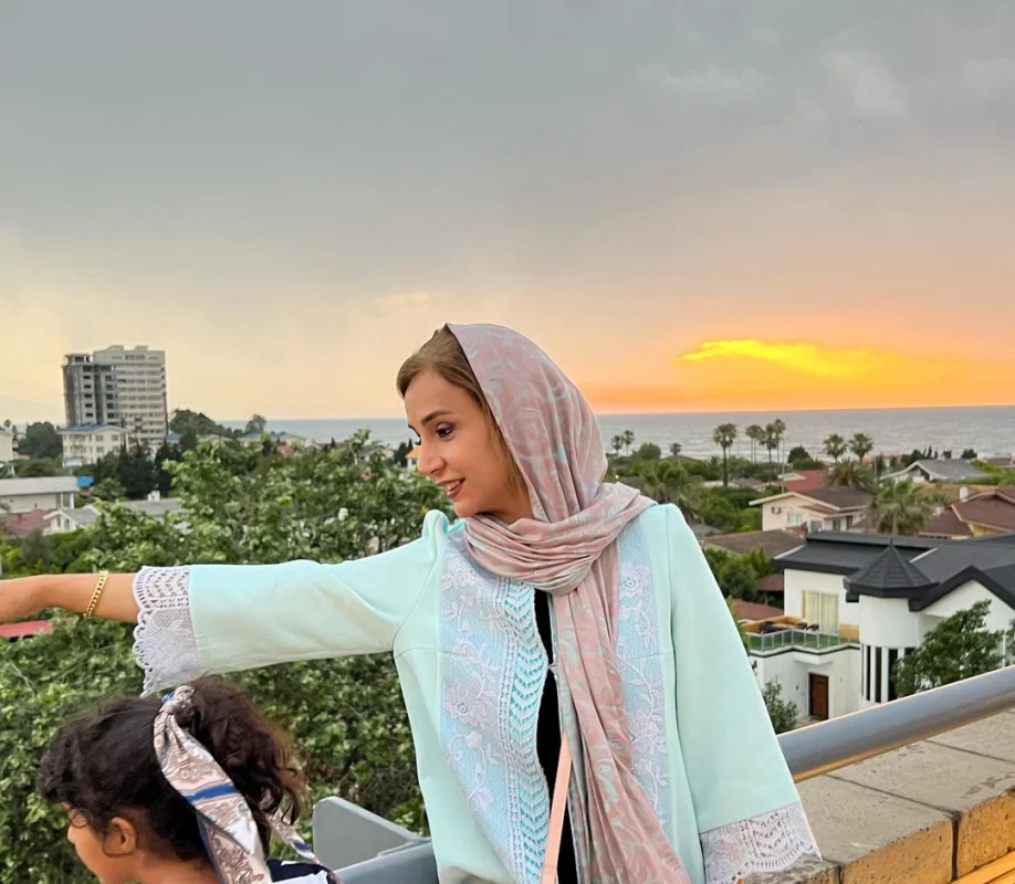 بالاخره شبنم قلی خانی از چهره دخترش رونمایی کرد