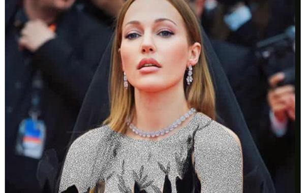 مریم اوزرلی