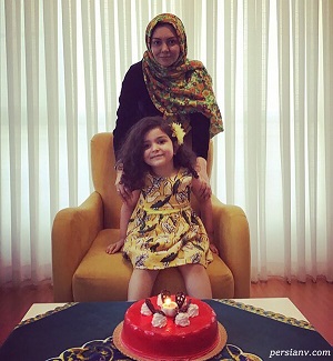 تصویری بسیار تلخ و پر غم از ازاده نامداری در کنار دختر کوچکش در آخرین روز دختری که او زنده بود در فضای مجازی پر بازدید شد.