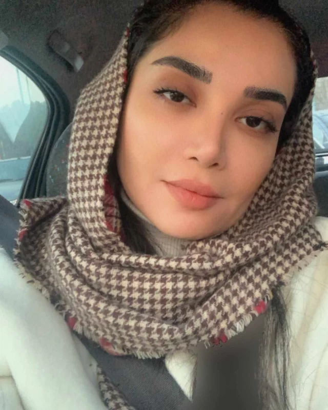 هدی استواری