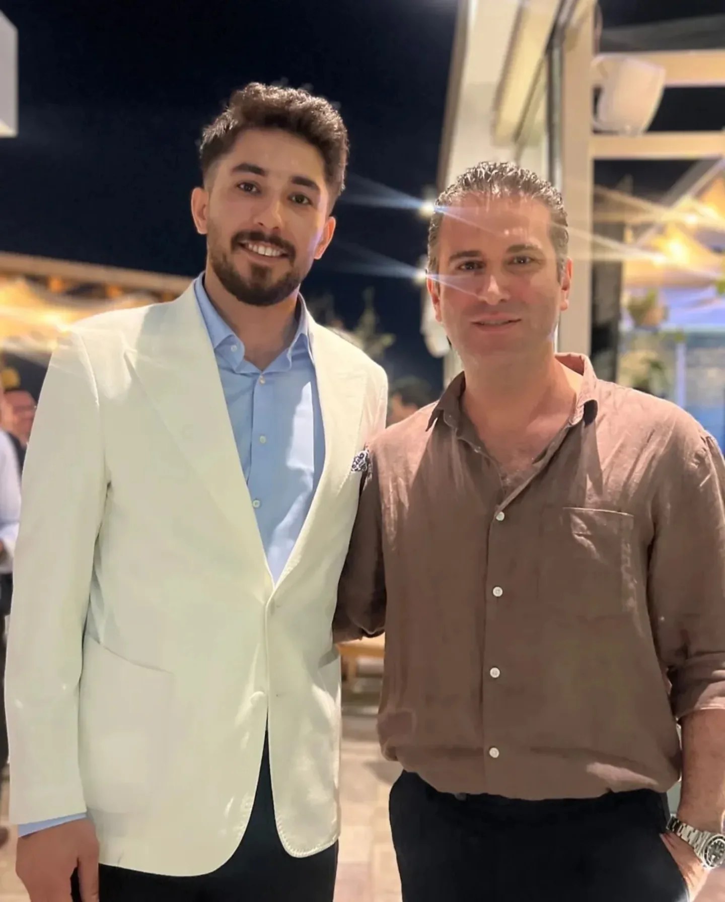 فضای داخلی کافه-رستوران