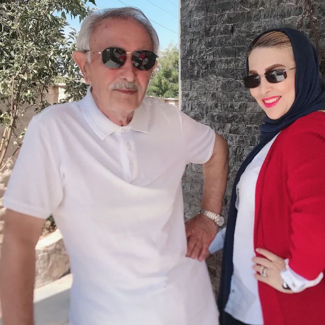 ژیلا صادقی مجری معروف ایرانی که مدتی است بخاطر مسائل خصوصی شایعه طلاقش پخش شد تصویری را با پدرش به صورتی عاشقانه منتشر کرد.