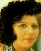 تصویری جالب از مادر لیلا حاتمی و همسر علی حاتمی به نام زری خوشکام که یکی از بازیگران سینمای قبل انقلاب بود با چهره ای جذاب منتشر شد.