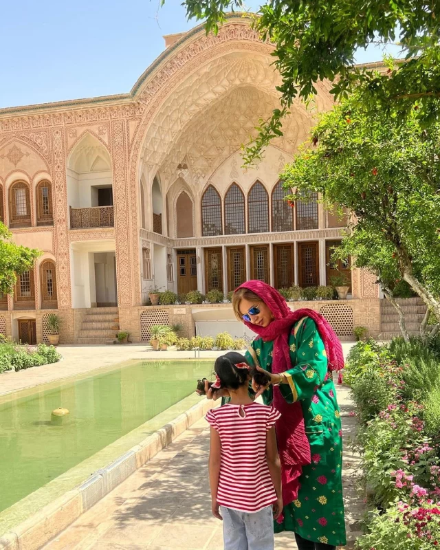 بالاخره شبنم قلی خانی از چهره دخترش رونمایی کرد