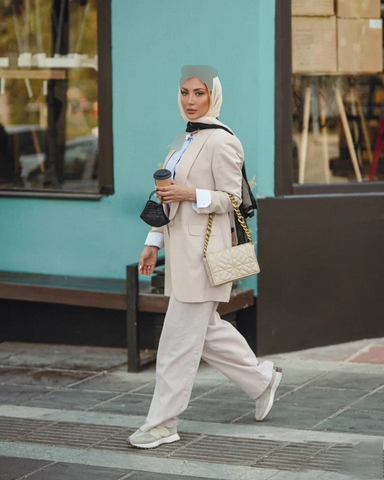 مینا مختاری