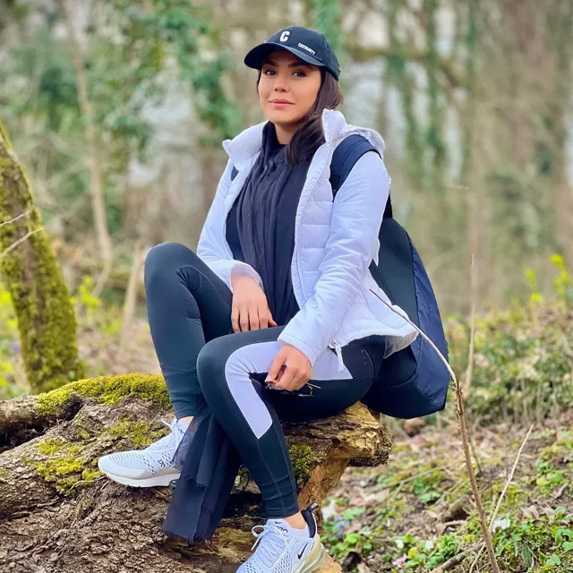 آزاده زارعی