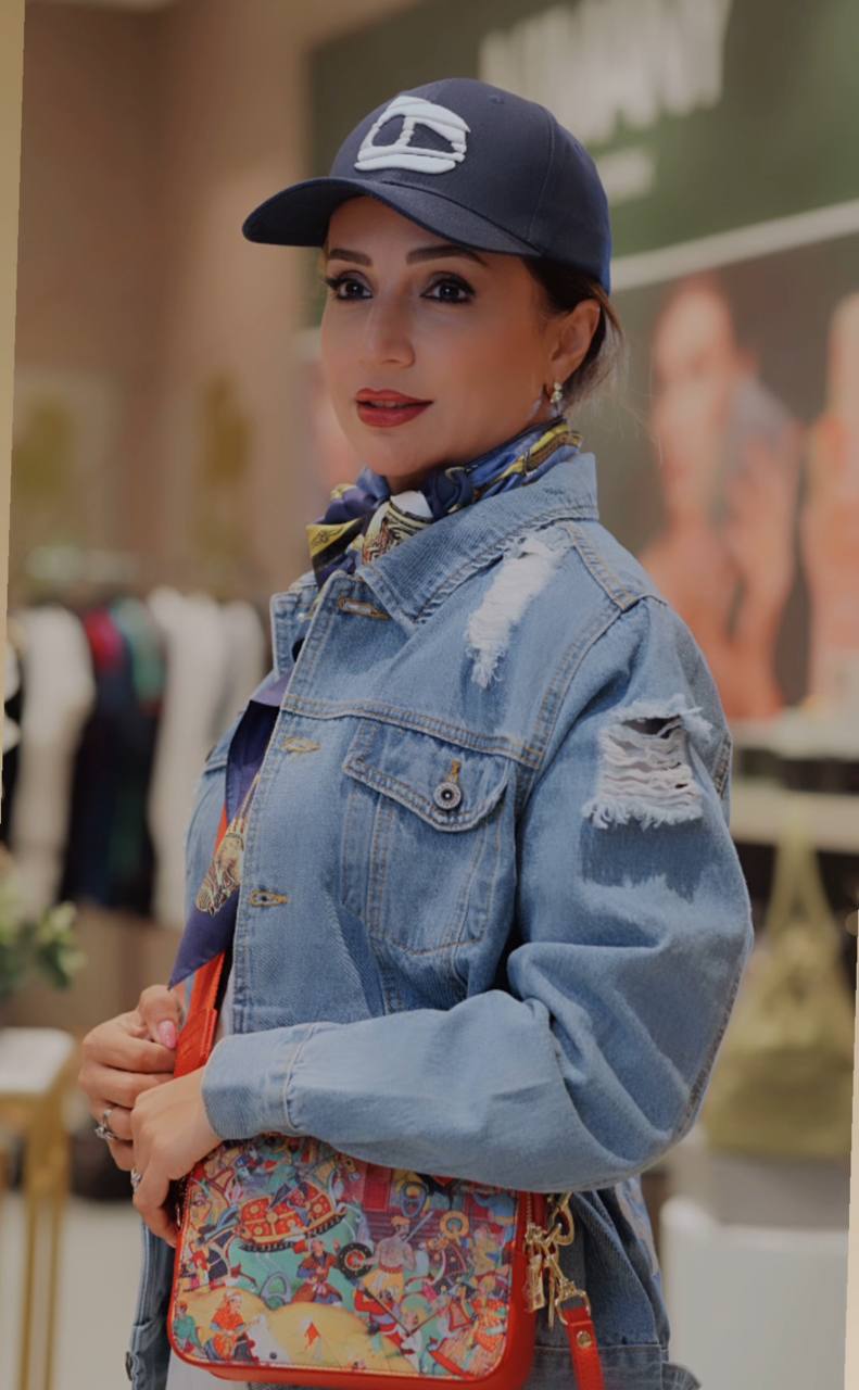 تصویر شبنم قلی‌خانی