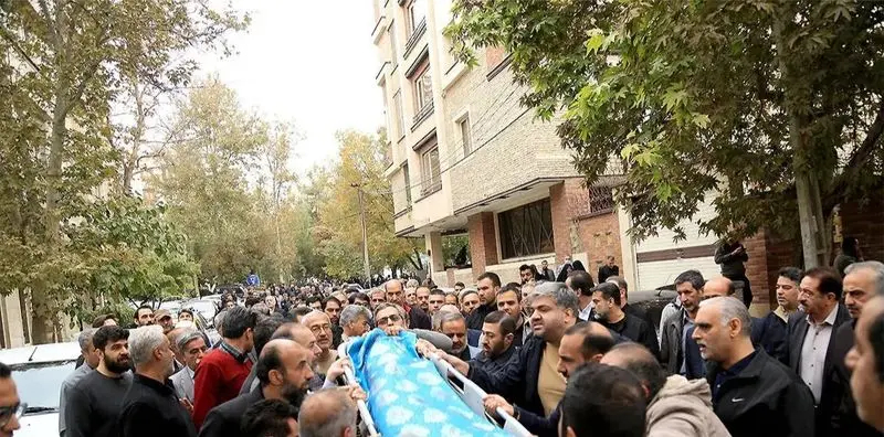 تشیع جنازه خواهر احمدی نژاد 