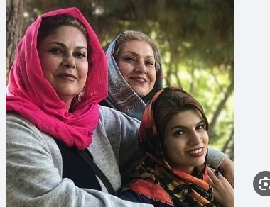 تصویر مهرانه مهین ترابی و خواهرش