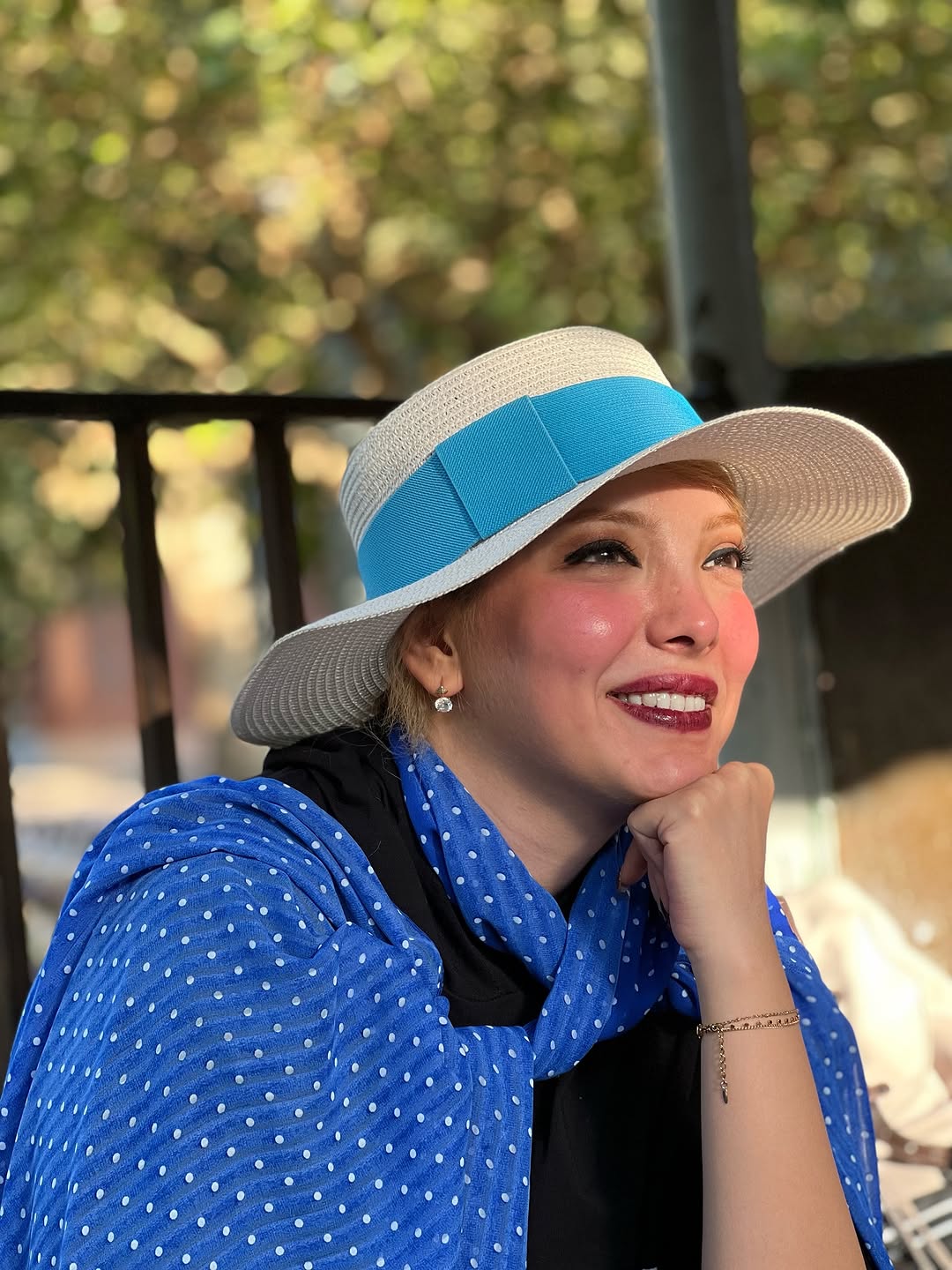 عکس سوم از صدف اسپهبدی با استایل ویکتوریایی