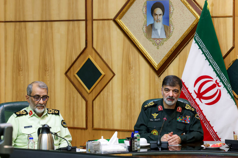 دیدار دکتر مسعود پزشکیان با فرماندهان فراجا و بازدید از ستاد فرماندهی انتظامی در سه شنبه 15 مهر 1404