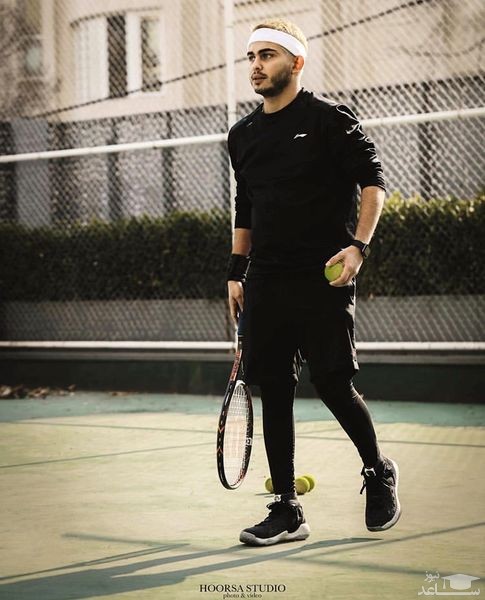 تصویر از ارسلان قاسمی در حال تمرین تنیس