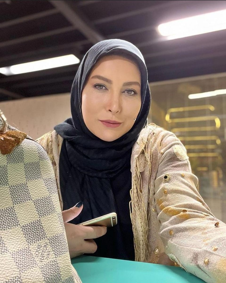 فریبا نادری