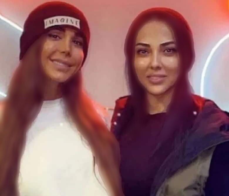 لیلا اوتادی و خواهرش