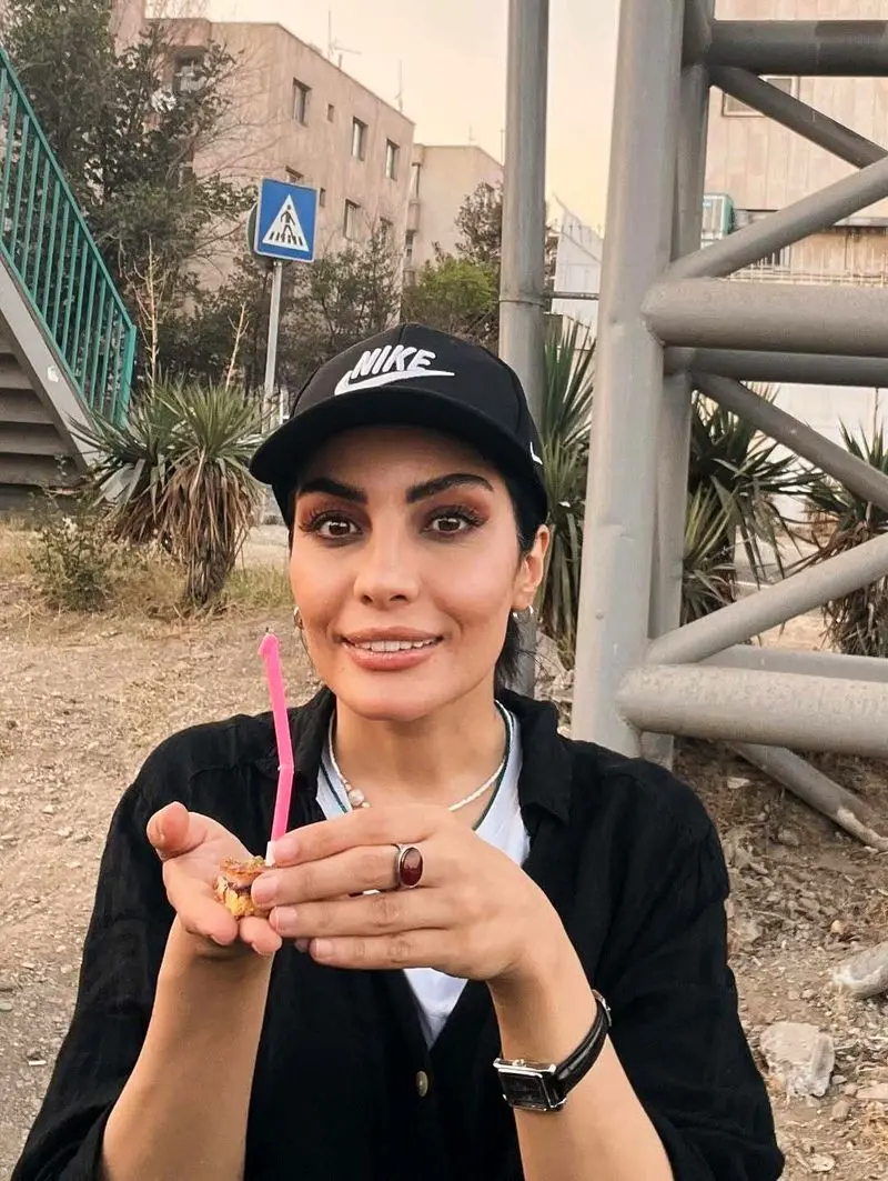 صحرا اسداللهی