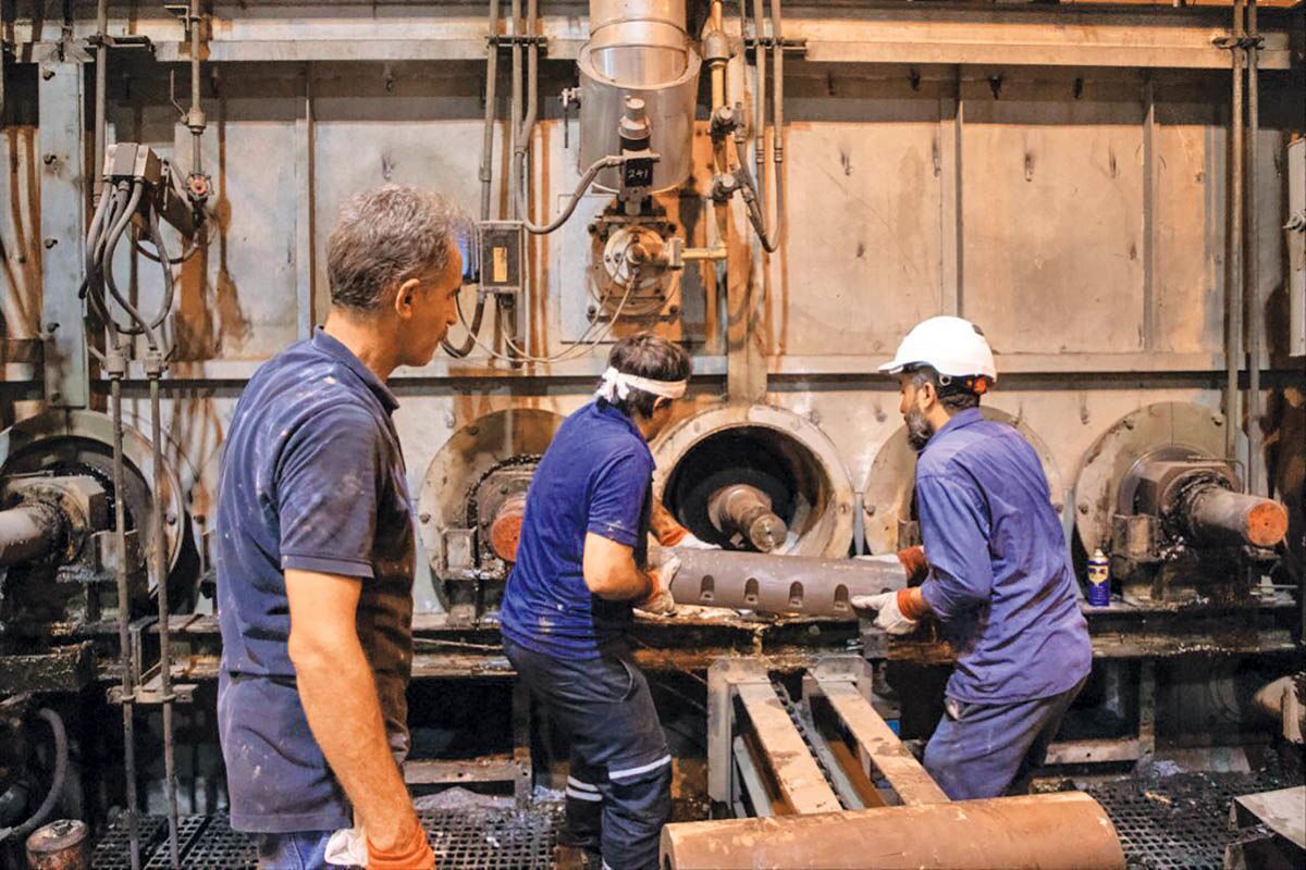 تغییر در شیوه پرداخت کمک معیشتی به مردم/ قطع یارانه‌های نقدی در راه است؟