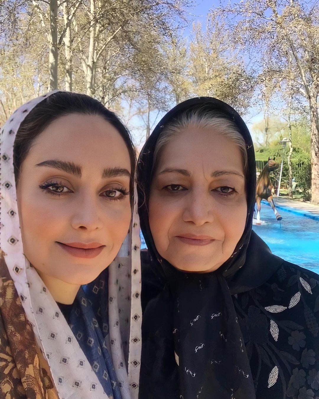 مریم خدارحمی و مادرش