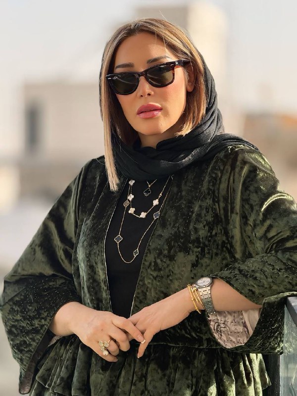 سارا منجزی‌پور با استایل جدید