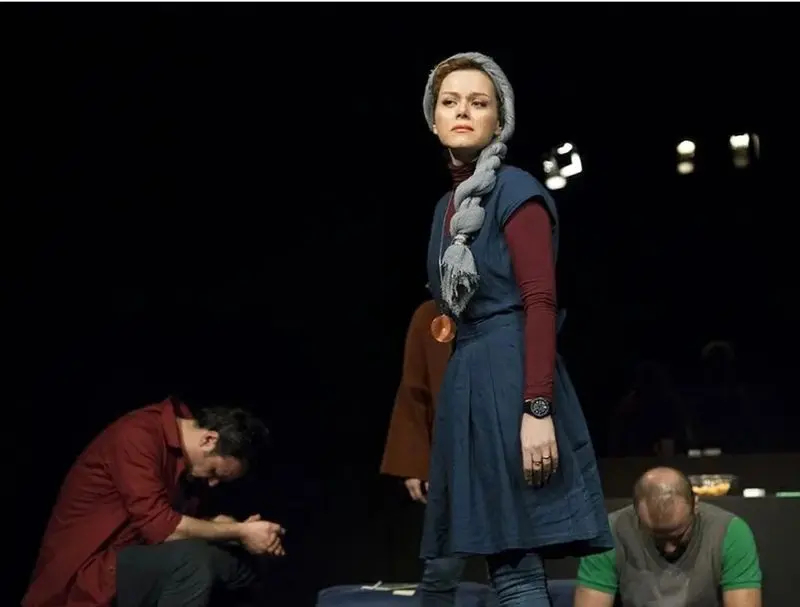 نمایش‌های معروف غزال نظر