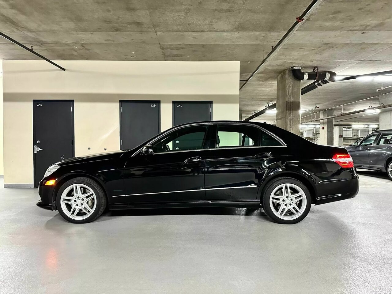 مرسدس بنز فقط ۷۳۰ میلیون تومان! /عکس