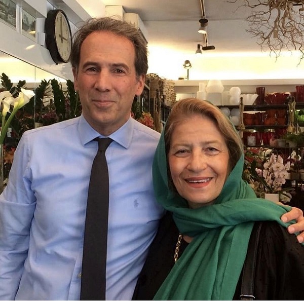 تصویری از فرهاد رشیدی پسر مرحوم داوود رشیدی در فضای مجازی منتشر شد که شباهت غیرقابل باوری به پدرش دارد.