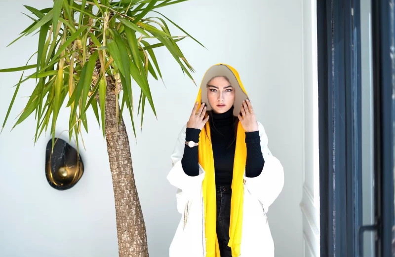 محیا دهقانی