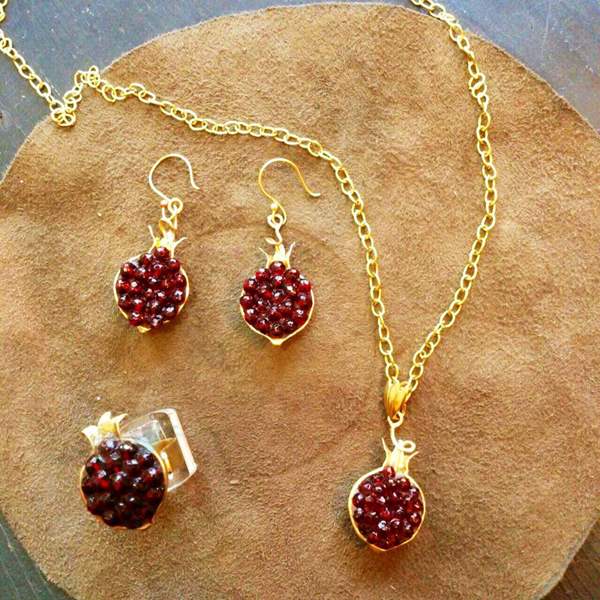 طلا طرح شب یلدا