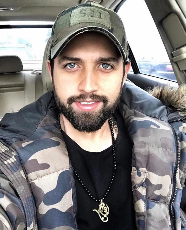 محسن افشانی