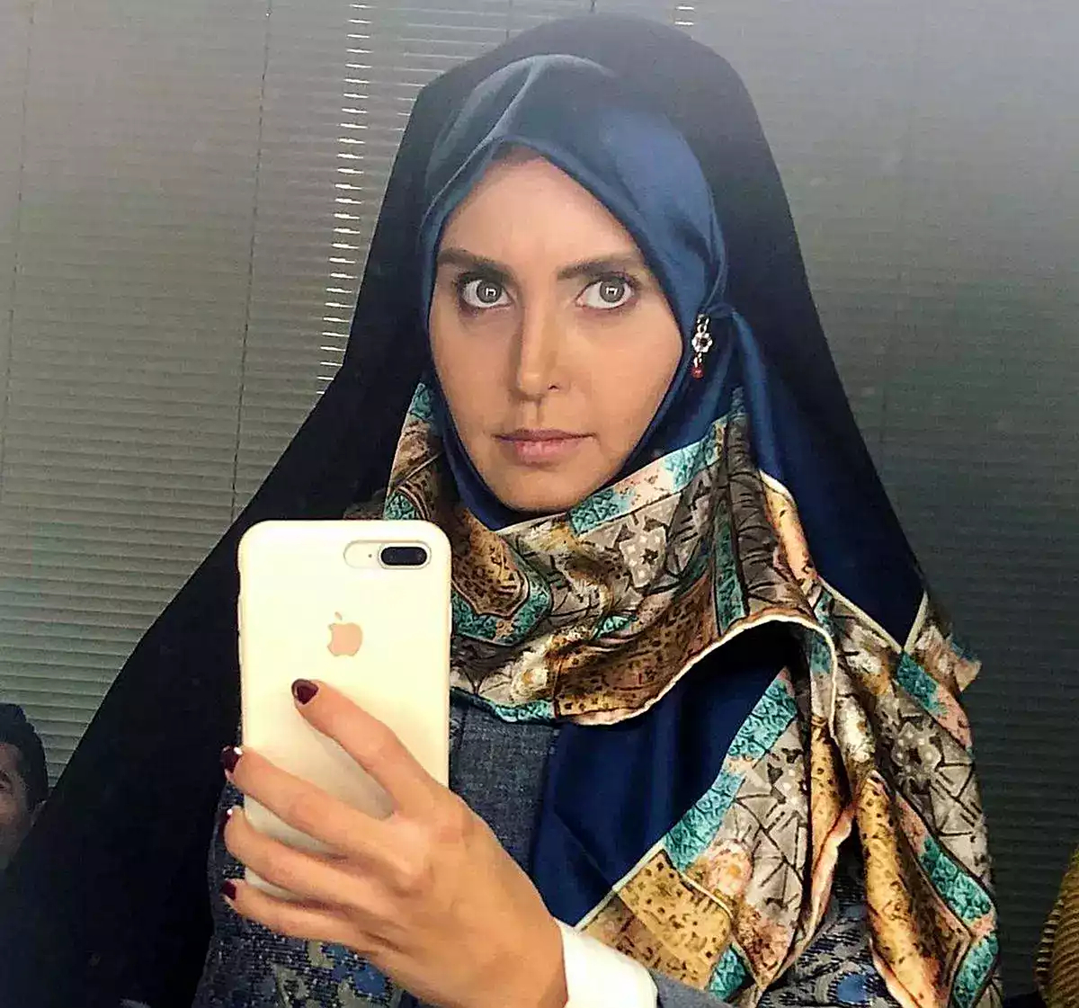 عکس الناز شاکردوست با چادر