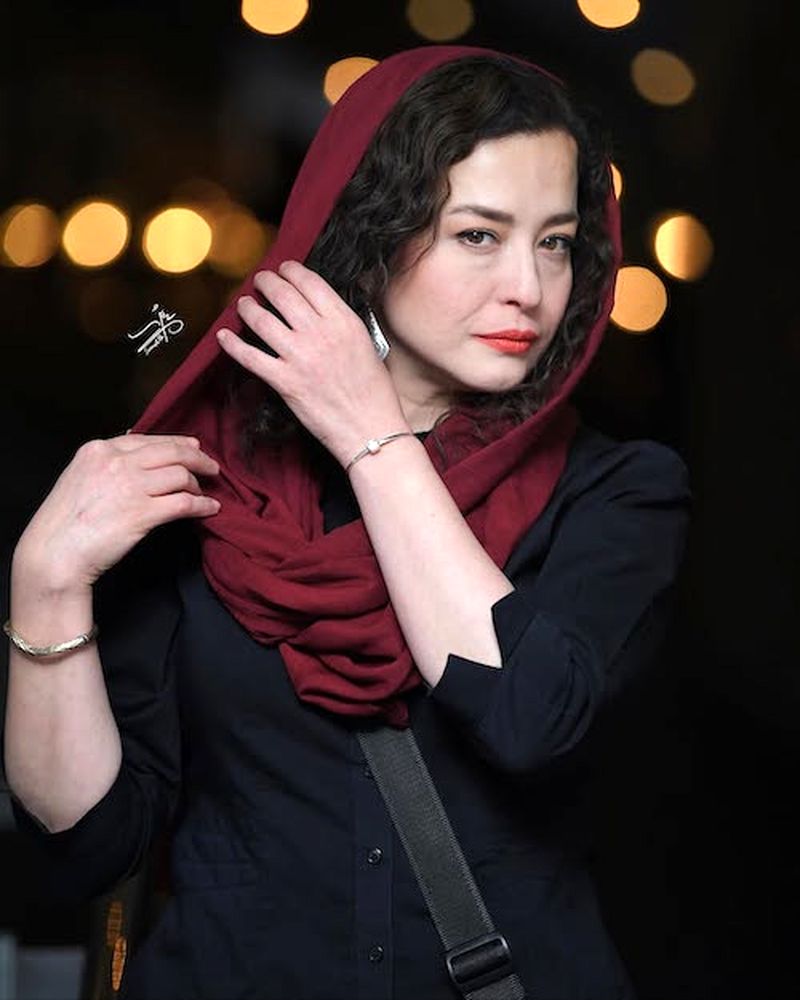 بوت‌های قرمز مهراوه شریفی‌نیا