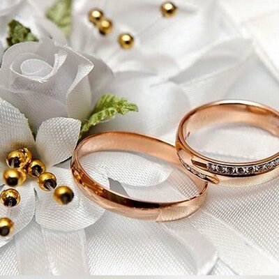 جشن ازدواج دختر 11 ساله اشک همه را در آورد / پدرش حلقه ازدواج را در دست دخترش کرد + عکس