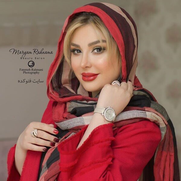 نیوشا ضیغمی