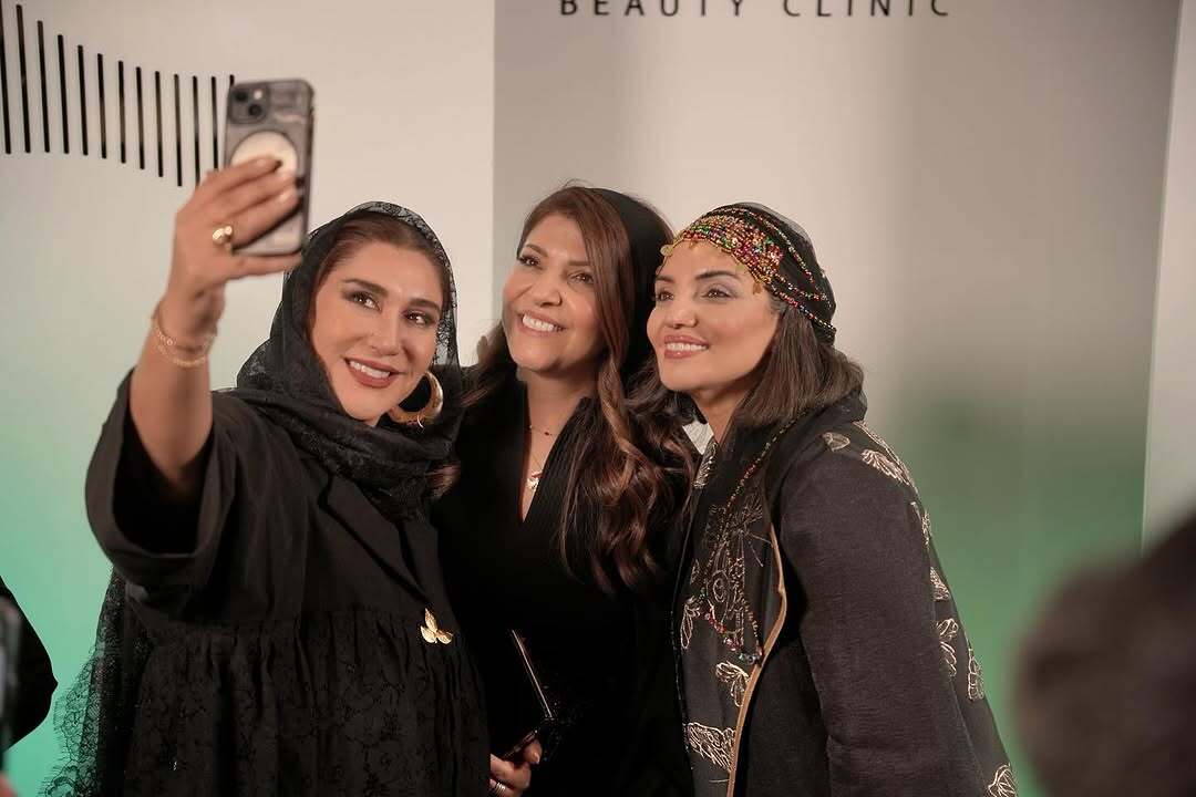 الهام پاوه‌نژاد در افتتاح کلینیک