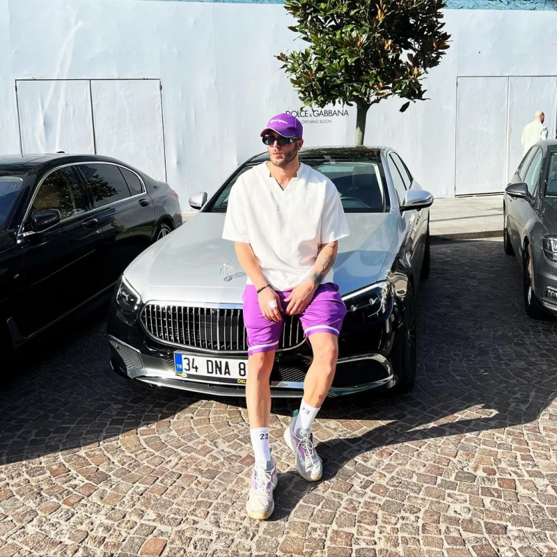 حیوان خانگی کیوت و بامزه مسیح عدل پرور مخاطبینش را سر ذوق آورد