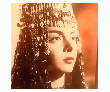 افسانه بایگان - تصویر جنجالی