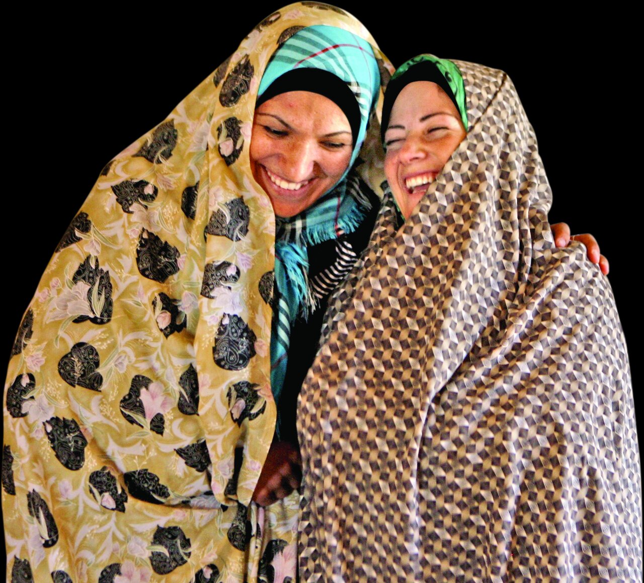 این ۲ عروس ایرانی صمیمی‌ترین هووهای جهان شدند! | درباره مرد کاشمری که در یک روز ۲ دختر را به عقد خود درآورد 