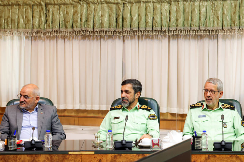 دیدار دکتر مسعود پزشکیان با فرماندهان فراجا و بازدید از ستاد فرماندهی انتظامی در سه شنبه 15 مهر 1404