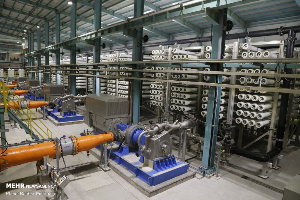 تامین آب بوشهر نیازمند تحول اساسی/ آبشیرینکنها گرهگشا میشوند