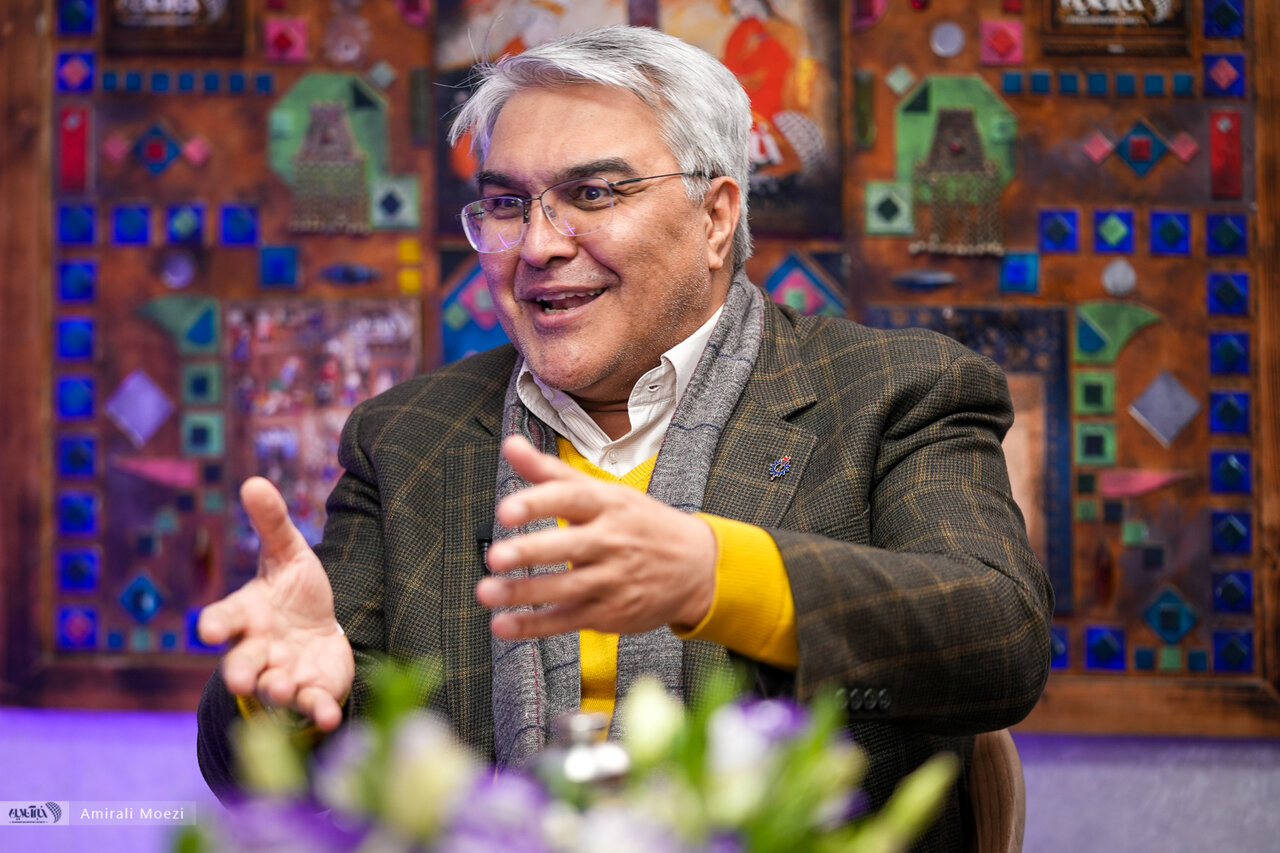 دو پیشبینی مهم از آینده واردات خودرو/ کاکایی: نگران بخش تولید هستم/ خسروانی: منتظر این اتفاق در بازار خودرو باشید