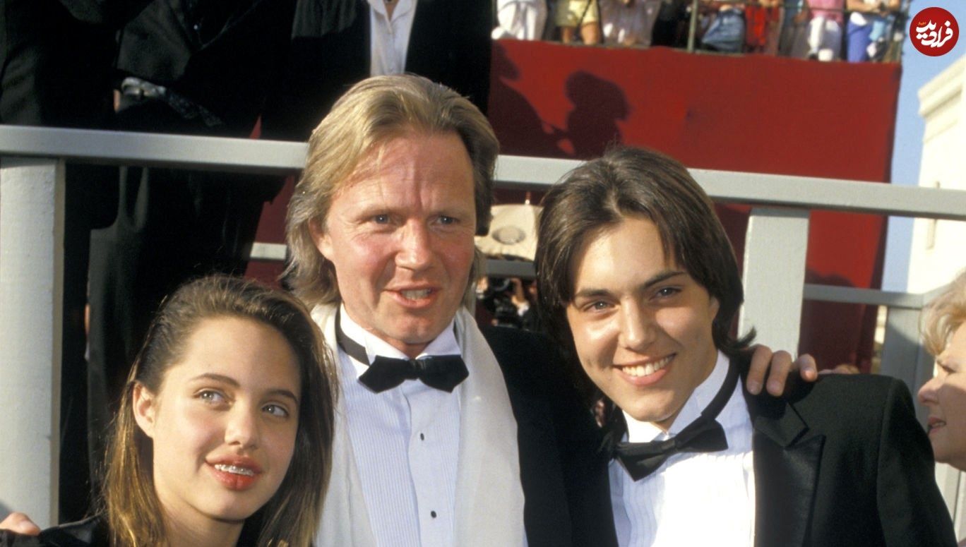 تصویر خانوادگی آنجلینا جولی در مراسم آکادمی اواردز